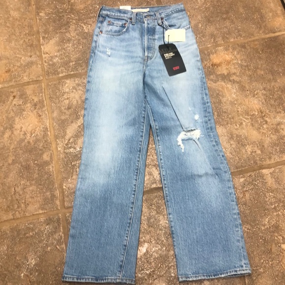 Levi’s Ribcage High Waist Straight  Ankle Jeans - Picture 4 of 5